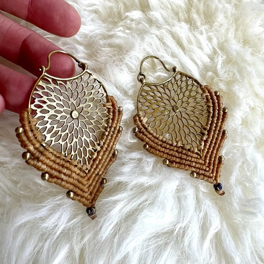 Artisan Handwoven HEMP & BRASS Mandala Boho Earrings - Picture 4 of 7